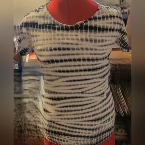 Top Blk/Wht Striped Ladies